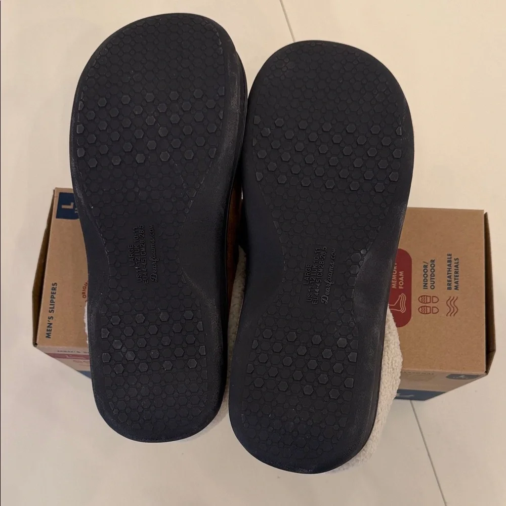 Dearfoams The Original Brown and Cream Men's Slippers